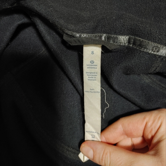 Lululemon Long Rain Jacket - Picture 4 of 6